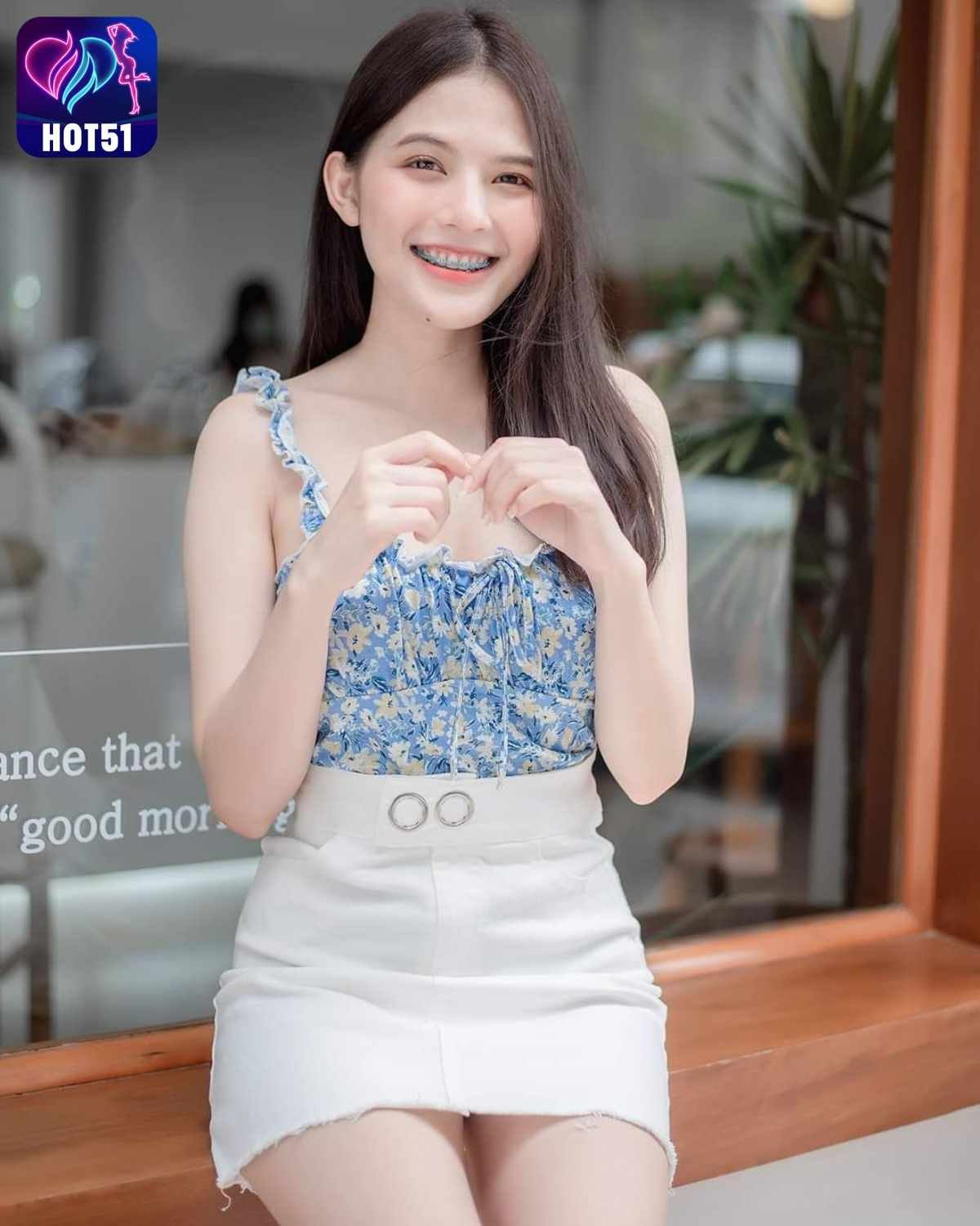 Hot51 Aplikasi Hiburan: Panduan Lengkap untuk Pengguna Vietnam